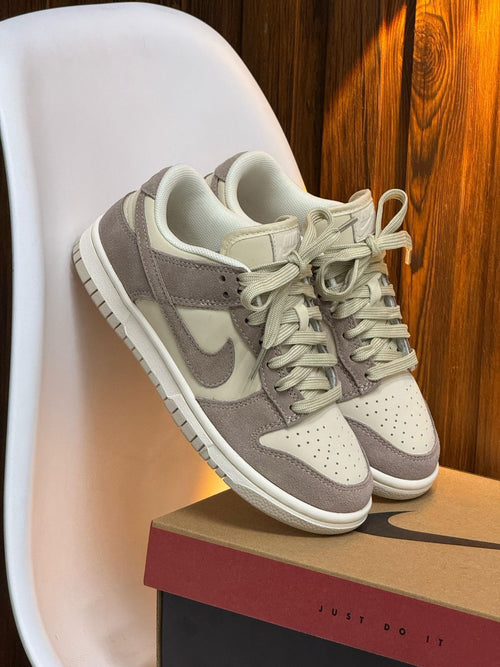 NIKE SB LOW