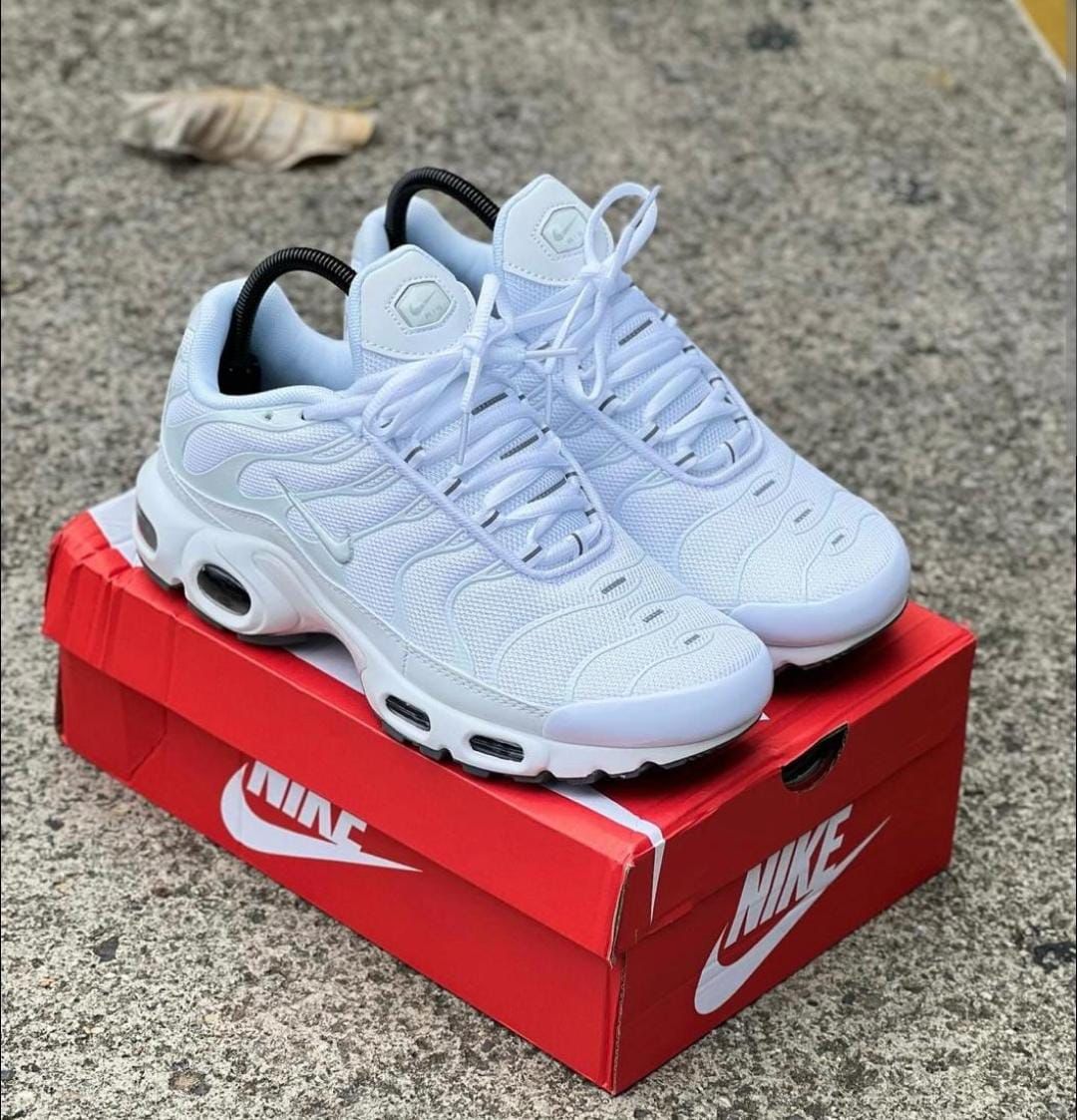 NIKE TN
